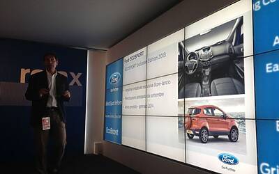 kugadrive @forditalia @BnlPeople ibi13 @intebnlditalia LA PRESENTAZIONE DEI NUOVI SUV SMART UTILITY VEHICLE DI FORD KUGA ECOBOOST AGLI INTERNAZIONALI BNL DI TENNIS AL FORO ITALICO DI ROMA michele ficara manganelli Assodigitale Test Drive 067