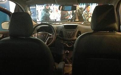 kugadrive @forditalia @BnlPeople ibi13 @intebnlditalia LA PRESENTAZIONE DEI NUOVI SUV SMART UTILITY VEHICLE DI FORD KUGA ECOBOOST AGLI INTERNAZIONALI BNL DI TENNIS AL FORO ITALICO DI ROMA michele ficara manganelli Assodigitale Test Drive 082