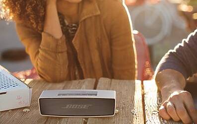 001 Bose SoundLink Mini rgb environmental 72dpi A5