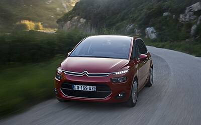 CITROEN C4 PICASSO TECNOSPACE LE FOTO DEGLI ESTERNI ED I DETTAGLI DELLA TECNOLOGIA CON I DUE DISPLAY AD ALTA DEFINIZIONE HD 15