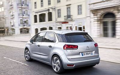 CITROEN C4 PICASSO TECNOSPACE LE FOTO DEGLI ESTERNI ED I DETTAGLI DELLA TECNOLOGIA CON I DUE DISPLAY AD ALTA DEFINIZIONE HD 16