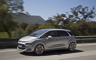 CITROEN C4 PICASSO TECNOSPACE LE FOTO DEGLI ESTERNI ED I DETTAGLI DELLA TECNOLOGIA CON I DUE DISPLAY AD ALTA DEFINIZIONE HD 20