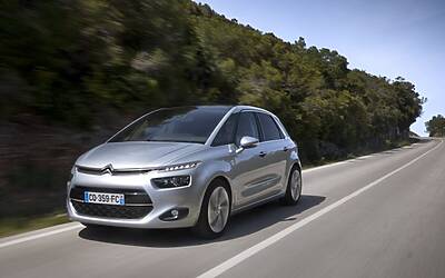 CITROEN C4 PICASSO TECNOSPACE LE FOTO DEGLI ESTERNI ED I DETTAGLI DELLA TECNOLOGIA CON I DUE DISPLAY AD ALTA DEFINIZIONE HD 26