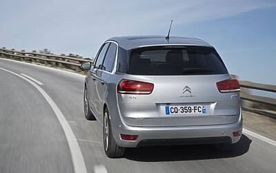 CITROEN C4 PICASSO TECNOSPACE LE FOTO DEGLI ESTERNI ED I DETTAGLI DELLA TECNOLOGIA CON I DUE DISPLAY AD ALTA DEFINIZIONE HD 28