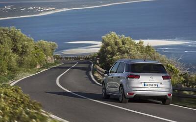 CITROEN C4 PICASSO TECNOSPACE LE FOTO DEGLI ESTERNI ED I DETTAGLI DELLA TECNOLOGIA CON I DUE DISPLAY AD ALTA DEFINIZIONE HD 31