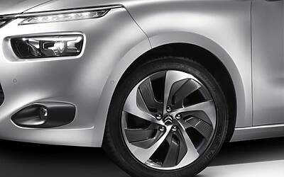 CITROEN C4 PICASSO TECNOSPACE LE FOTO DEGLI INTERNI ED I DETTAGLI DELLA TECNOLOGIA CON I DUE DISPLAY AD ALTA DEFINIZIONE HD 13