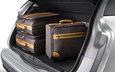 CITROEN C4 PICASSO TECNOSPACE LE FOTO DEGLI INTERNI ED I DETTAGLI DELLA TECNOLOGIA CON I DUE DISPLAY AD ALTA DEFINIZIONE HD 19