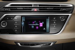 CITROEN C4 PICASSO TECNOSPACE LE FOTO DEGLI INTERNI ED I DETTAGLI DELLA TECNOLOGIA CON I DUE DISPLAY AD ALTA DEFINIZIONE HD 33