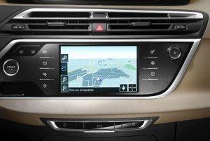 CITROEN C4 PICASSO TECNOSPACE LE FOTO DEGLI INTERNI ED I DETTAGLI DELLA TECNOLOGIA CON I DUE DISPLAY AD ALTA DEFINIZIONE HD 34