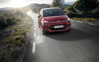 CITROEN C4 PICASSO TECNOSPACE LE FOTO DEGLI INTERNI ED I DETTAGLI DELLA TECNOLOGIA CON I DUE DISPLAY AD ALTA DEFINIZIONE HD 40