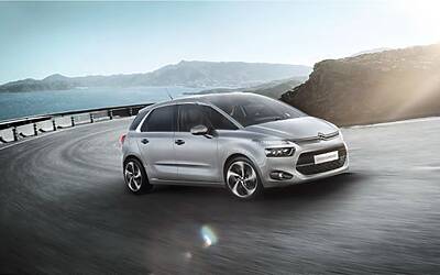 CITROEN C4 PICASSO TECNOSPACE LE FOTO DEGLI INTERNI ED I DETTAGLI DELLA TECNOLOGIA CON I DUE DISPLAY AD ALTA DEFINIZIONE HD 46