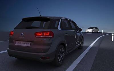 CITROEN C4 PICASSO TECNOSPACE LE FOTO DEGLI INTERNI ED I DETTAGLI DELLA TECNOLOGIA CON I DUE DISPLAY AD ALTA DEFINIZIONE HD 56