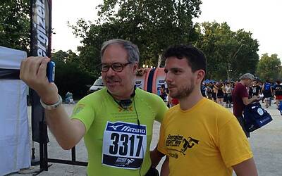 ENERGIZER NIGHTRUN LA CORSA NOTTURNA AL PARCO SEMPIONE DI MILANO CON 6000 PARTECIPANTI RUN RUNNER PODISTI PODISMO 041