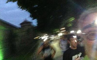 ENERGIZER NIGHTRUN LA CORSA NOTTURNA AL PARCO SEMPIONE DI MILANO CON 6000 PARTECIPANTI RUN RUNNER PODISTI PODISMO 101