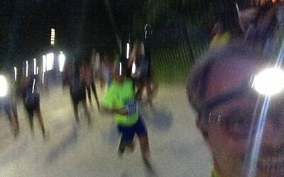 ENERGIZER NIGHTRUN LA CORSA NOTTURNA AL PARCO SEMPIONE DI MILANO CON 6000 PARTECIPANTI RUN RUNNER PODISTI PODISMO 103