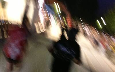 ENERGIZER NIGHTRUN LA CORSA NOTTURNA AL PARCO SEMPIONE DI MILANO CON 6000 PARTECIPANTI RUN RUNNER PODISTI PODISMO 120