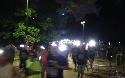ENERGIZER NIGHTRUN LA CORSA NOTTURNA AL PARCO SEMPIONE DI MILANO CON 6000 PARTECIPANTI RUN RUNNER PODISTI PODISMO 143