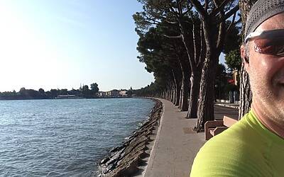 I MIGLIORI PERCORSI DI RUNNING IN ITALIA SCELTI DA MICHELE FICARA MANGANELLI CORRENDO SUL LATO SUD DEL LAGO DI GARDA A PESCHIERA DEL GARDA MISTO TRA STERRATO TERRA E ASFALTO DOOR TO TRAIL 013