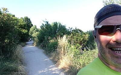 I MIGLIORI PERCORSI DI RUNNING IN ITALIA SCELTI DA MICHELE FICARA MANGANELLI CORRENDO SUL LATO SUD DEL LAGO DI GARDA A PESCHIERA DEL GARDA MISTO TRA STERRATO TERRA E ASFALTO DOOR TO TRAIL 018