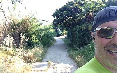 I MIGLIORI PERCORSI DI RUNNING IN ITALIA SCELTI DA MICHELE FICARA MANGANELLI CORRENDO SUL LATO SUD DEL LAGO DI GARDA A PESCHIERA DEL GARDA MISTO TRA STERRATO TERRA E ASFALTO DOOR TO TRAIL 031