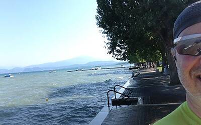 I MIGLIORI PERCORSI DI RUNNING IN ITALIA SCELTI DA MICHELE FICARA MANGANELLI CORRENDO SUL LATO SUD DEL LAGO DI GARDA A PESCHIERA DEL GARDA MISTO TRA STERRATO TERRA E ASFALTO DOOR TO TRAIL 046