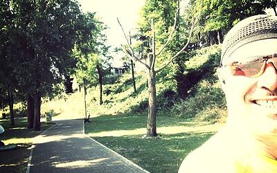 I MIGLIORI PERCORSI DI RUNNING IN ITALIA SCELTI DA MICHELE FICARA MANGANELLI CORRENDO SUL LATO SUD DEL LAGO DI GARDA A PESCHIERA DEL GARDA MISTO TRA STERRATO TERRA E ASFALTO DOOR TO TRAIL 079