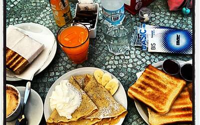 I MIGLIORI PERCORSI DI RUNNING IN ITALIA SCELTI DA MICHELE FICARA MANGANELLI CORRENDO SUL LATO SUD DEL LAGO DI GARDA A PESCHIERA DEL GARDA MISTO TRA STERRATO TERRA E ASFALTO DOOR TO TRAIL 094