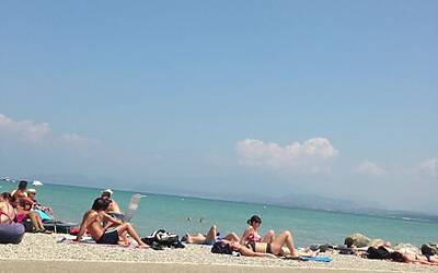 I MIGLIORI PERCORSI DI RUNNING IN ITALIA SCELTI DA MICHELE FICARA MANGANELLI CORRENDO SUL LATO SUD DEL LAGO DI GARDA A PESCHIERA DEL GARDA MISTO TRA STERRATO TERRA E ASFALTO DOOR TO TRAIL 095