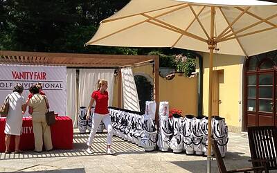 Invitational golf contest vanityfair citroen aeg club villa deste montorfano cena di gala villa erba carlo cracco special guest valerio staffelli e la ds5 red carpet 007