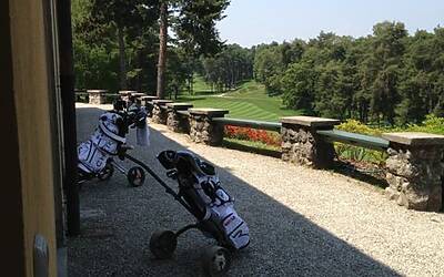 Invitational golf contest vanityfair citroen aeg club villa deste montorfano cena di gala villa erba carlo cracco special guest valerio staffelli e la ds5 red carpet 073