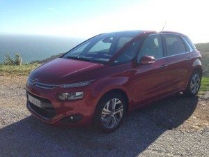 LANCIO EUROPEO DI CITROEN C4 PICASSO A LISBONA CON LA NUOVA DOTAZIONE TECNOLOGICA DOPPIO DISPLAY DA 12 e 7 POLLICI CON LA CONNESSIONE INTEGRATA ALLA RETE E APP DEDICATE 072