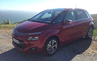 LANCIO EUROPEO DI CITROEN C4 PICASSO A LISBONA CON LA NUOVA DOTAZIONE TECNOLOGICA DOPPIO DISPLAY DA 12 e 7 POLLICI CON LA CONNESSIONE INTEGRATA ALLA RETE E APP DEDICATE 072