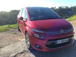 LANCIO EUROPEO DI CITROEN C4 PICASSO A LISBONA CON LA NUOVA DOTAZIONE TECNOLOGICA DOPPIO DISPLAY DA 12 e 7 POLLICI CON LA CONNESSIONE INTEGRATA ALLA RETE E APP DEDICATE 074