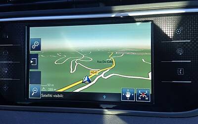 LANCIO EUROPEO DI CITROEN C4 PICASSO A LISBONA CON LA NUOVA DOTAZIONE TECNOLOGICA DOPPIO DISPLAY DA 12 e 7 POLLICI CON LA CONNESSIONE INTEGRATA ALLA RETE E APP DEDICATE 083
