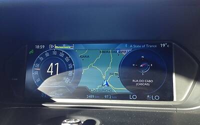 LANCIO EUROPEO DI CITROEN C4 PICASSO A LISBONA CON LA NUOVA DOTAZIONE TECNOLOGICA DOPPIO DISPLAY DA 12 e 7 POLLICI CON LA CONNESSIONE INTEGRATA ALLA RETE E APP DEDICATE 099