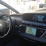 LANCIO EUROPEO DI CITROEN C4 PICASSO A LISBONA CON LA NUOVA DOTAZIONE TECNOLOGICA DOPPIO DISPLAY DA 12 e 7 POLLICI CON LA CONNESSIONE INTEGRATA ALLA RETE E APP DEDICATE 104