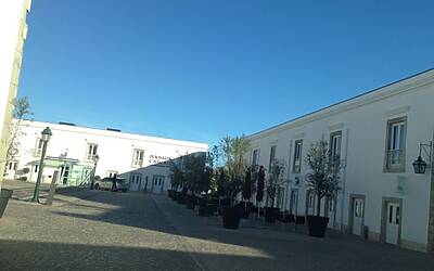 LANCIO EUROPEO DI CITROEN C4 PICASSO A LISBONA CON LA NUOVA DOTAZIONE TECNOLOGICA DOPPIO DISPLAY DA 12 e 7 POLLICI CON LA CONNESSIONE INTEGRATA ALLA RETE E APP DEDICATE 112