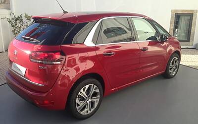 LANCIO EUROPEO DI CITROEN C4 PICASSO A LISBONA CON LA NUOVA DOTAZIONE TECNOLOGICA DOPPIO DISPLAY DA 12 e 7 POLLICI CON LA CONNESSIONE INTEGRATA ALLA RETE E APP DEDICATE 224