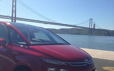 LANCIO EUROPEO DI CITROEN C4 PICASSO A LISBONA CON LA NUOVA DOTAZIONE TECNOLOGICA DOPPIO DISPLAY DA 12 e 7 POLLICI CON LA CONNESSIONE INTEGRATA ALLA RETE E APP DEDICATE 265