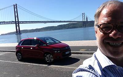 LANCIO EUROPEO DI CITROEN C4 PICASSO A LISBONA CON LA NUOVA DOTAZIONE TECNOLOGICA DOPPIO DISPLAY DA 12 e 7 POLLICI CON LA CONNESSIONE INTEGRATA ALLA RETE E APP DEDICATE 270