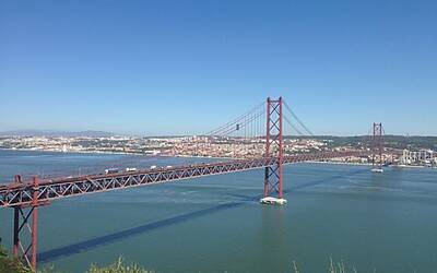 LANCIO EUROPEO DI CITROEN C4 PICASSO A LISBONA CON LA NUOVA DOTAZIONE TECNOLOGICA DOPPIO DISPLAY DA 12 e 7 POLLICI CON LA CONNESSIONE INTEGRATA ALLA RETE E APP DEDICATE 340