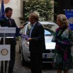 La cerimonia di consegna a palazzo cusani della nuova fiat grande punto donata dal rotary club milano net alla fondazione asilo mariuccia 49