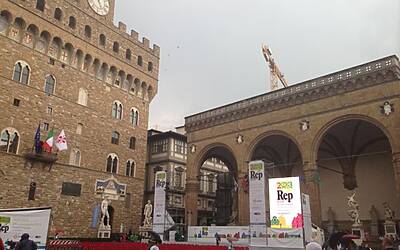 REPIDEE13 LE FOTO ESCLUSIVE ED IN ANTEPRIMA DELLA REPUBBLICA DELLE IDEE A FIRENZE FARE RETE CON MARCO PATUANO E RICCARDO LUNA SALA DEI 500 CINQUECENTO PALAZZO VECCHIO DELLA SIGNORIA 05