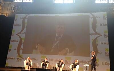 REPIDEE13 LE FOTO ESCLUSIVE ED IN ANTEPRIMA DELLA REPUBBLICA DELLE IDEE A FIRENZE FARE RETE CON MARCO PATUANO E RICCARDO LUNA SALA DEI 500 CINQUECENTO PALAZZO VECCHIO DELLA SIGNORIA 34