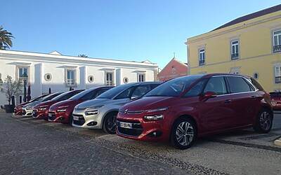 RUNNING IN CASCAIS NEAR LISBOA Lisbona ATLANTIC OCEAN SEA INTERNATIONAL PRESENTATION OF NEW CITROEN C4 PICASSO RUN CORSA TEST WITH BROOKS PURE NIKE FUEL BAND XBIONIC SOCKS XBS PERFORMANCE SALOMON EXO 35