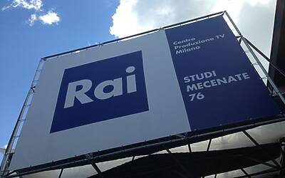 SERATA DI GALA RAI TV CON PRESENTAZIONE DEI PALINSESTI AUTUNNALI E DEI NUOVI PROGRAMMI TELEVISIVI NEGLI STUDI TELEVISIVI DI MILANO 001
