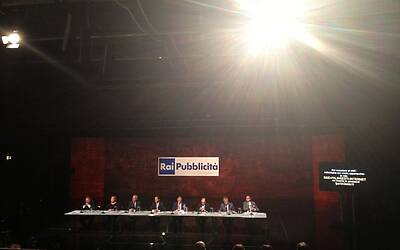 SERATA DI GALA RAI TV CON PRESENTAZIONE DEI PALINSESTI AUTUNNALI E DEI NUOVI PROGRAMMI TELEVISIVI NEGLI STUDI TELEVISIVI DI MILANO 006