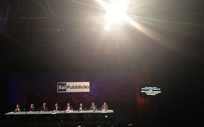 SERATA DI GALA RAI TV CON PRESENTAZIONE DEI PALINSESTI AUTUNNALI E DEI NUOVI PROGRAMMI TELEVISIVI NEGLI STUDI TELEVISIVI DI MILANO 007