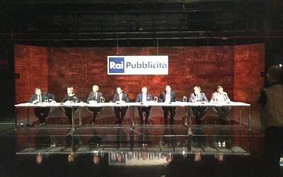 SERATA DI GALA RAI TV CON PRESENTAZIONE DEI PALINSESTI AUTUNNALI E DEI NUOVI PROGRAMMI TELEVISIVI NEGLI STUDI TELEVISIVI DI MILANO 009