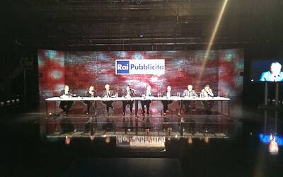 SERATA DI GALA RAI TV CON PRESENTAZIONE DEI PALINSESTI AUTUNNALI E DEI NUOVI PROGRAMMI TELEVISIVI NEGLI STUDI TELEVISIVI DI MILANO 017